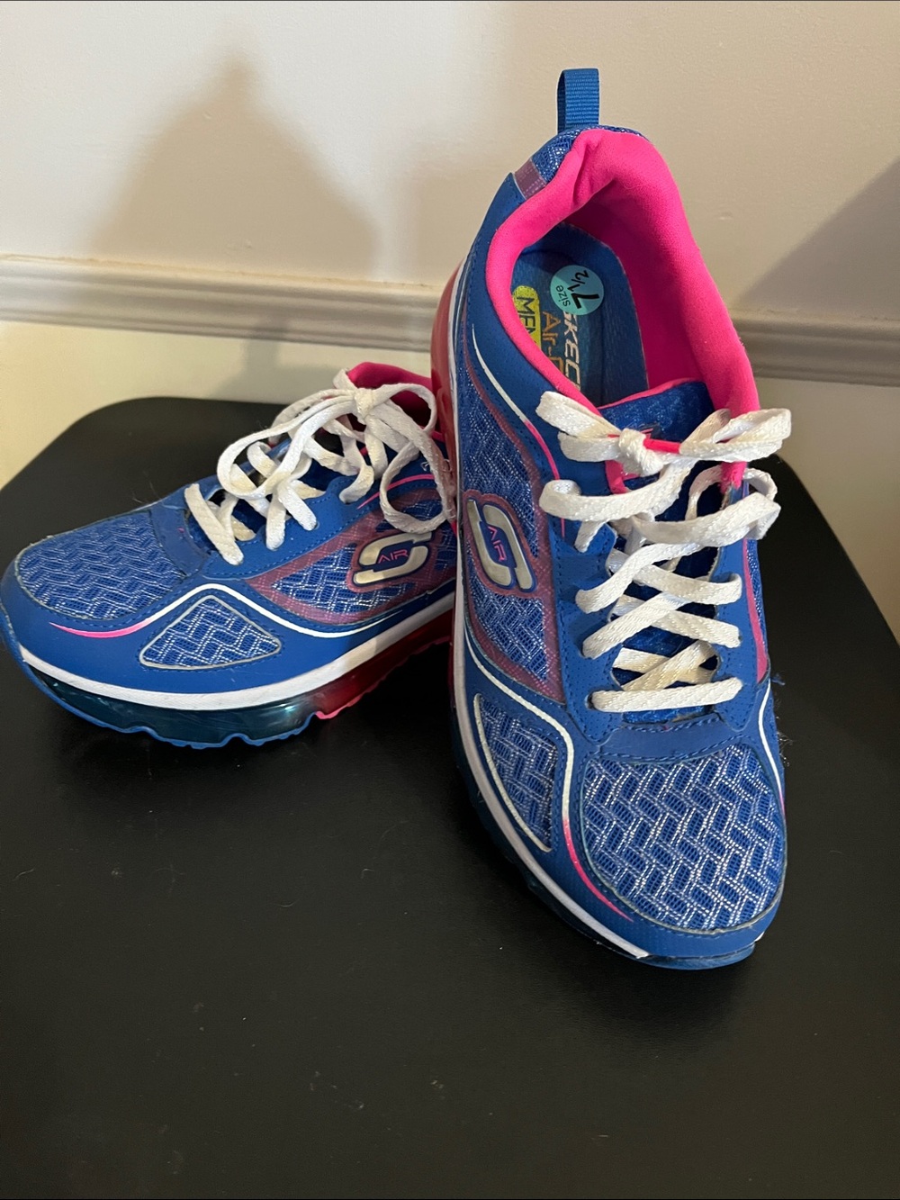 Skechers Women's Blue Pink Accent Athletic Trainers air cooled memory foam 7.5